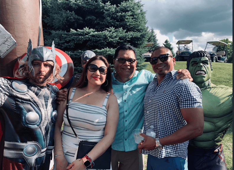 Illinois Democratic senator Martin Sandoval apologizes for photo