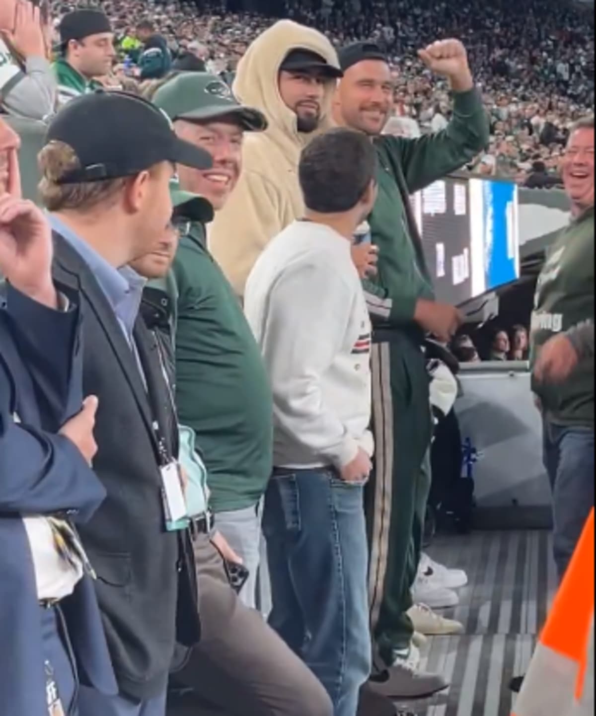 Travis Kelce responded positively to Taylor Swift's 