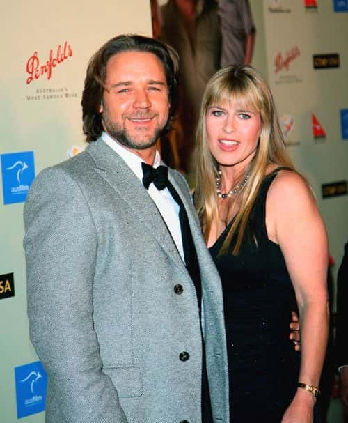 Actor Russell Crowe (L) and Terri Irwin arrive at the G'Day USA Penfolds Black Tie Icon Gala at the Hyatt Regency Century Plaza on January 13, 2007 in Los Angeles, California.