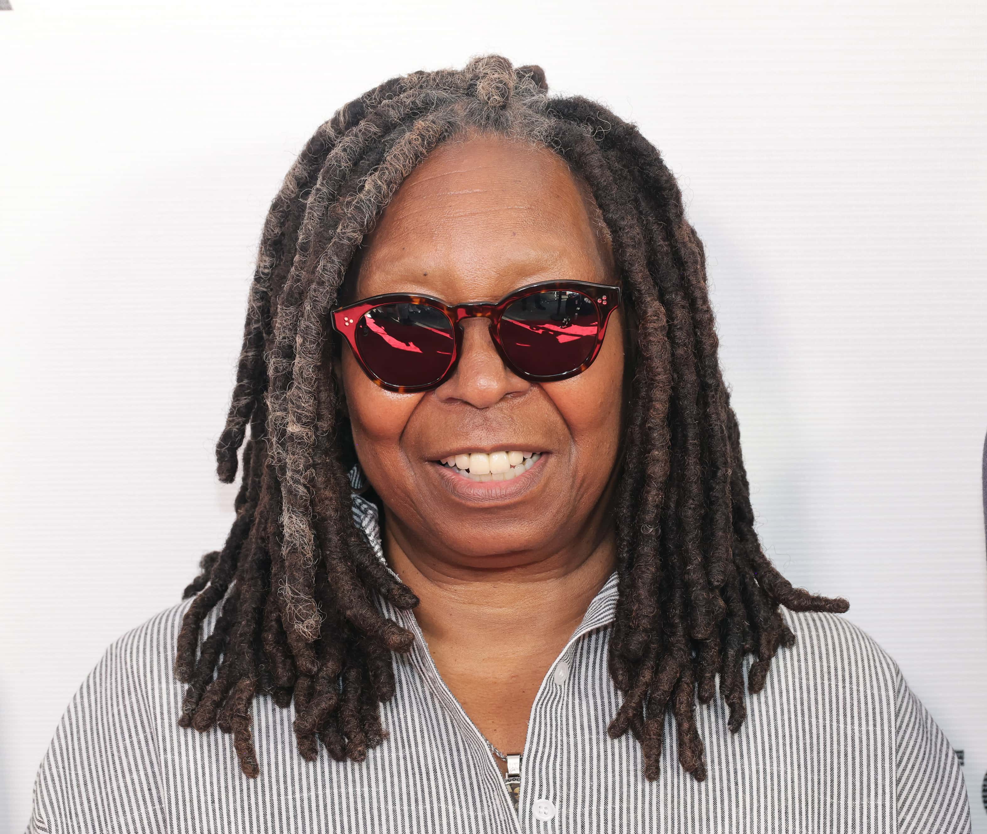 Whoopi Goldberg Net Worth 02 - cy7szl0