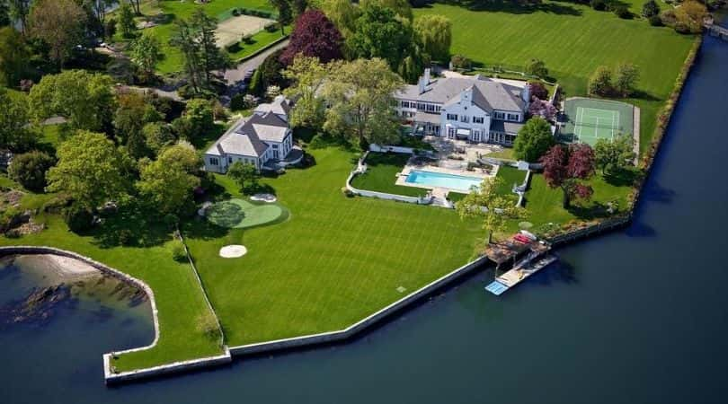 After 10 Years On The Market Ivana And Donald Trump's Connecticut ...