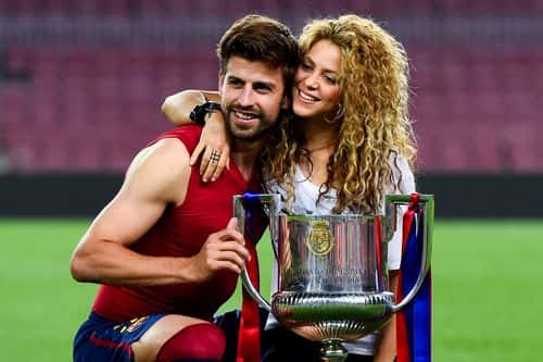 Gerard Pique of FC Barcelona and Shakira pose with the trophy after FC Barcelona won the Copa del Rey Final match against Athletic Club at Camp Nou on May 30, 2015 in Barcelona, Spain.