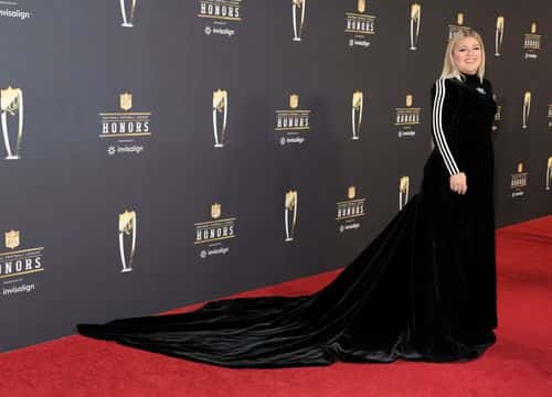 Kelly Clarkson attends the 12th Annual NFL Honors at Symphony Hall on February 09, 2023 in Phoenix, Arizona.