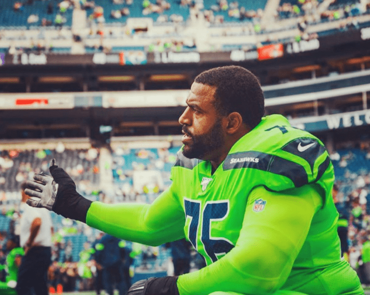 Duane Brown (Photo by Instagram@duanebrown76)