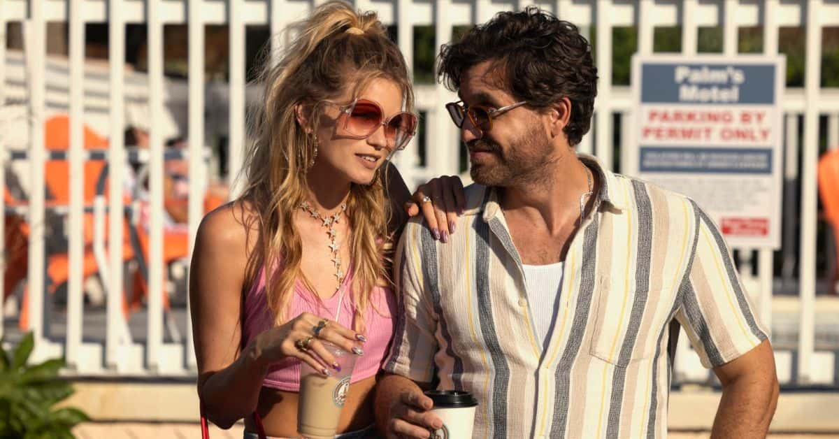 Abbey Lee and Edgar Ramírez in 'Florida Man' (Netflix)