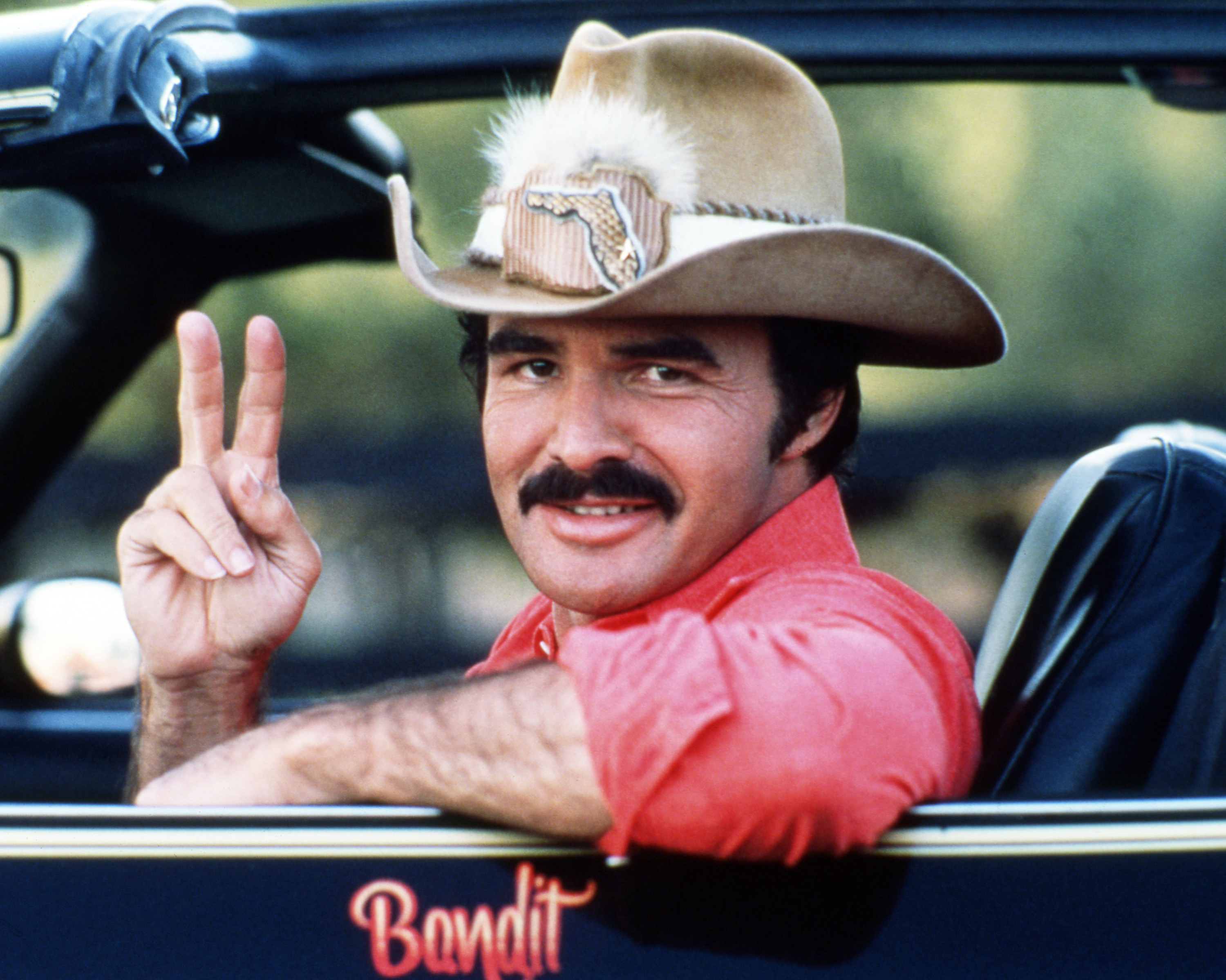 Burt Reynolds as Bo 'Bandit' Darville, in 'Smokey And The Bandit', 1977. (Photo by Silver Screen Collection/Getty Images)