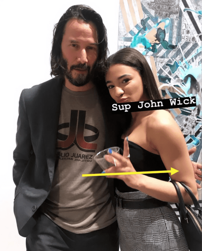 Keanu Reeves praised for not touching women he is photographed with: "He's  a true gentleman" | MEAWW