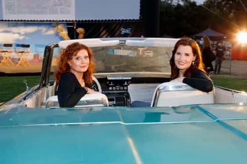 (L-R) Susan Sarandon and Geena Davis attend