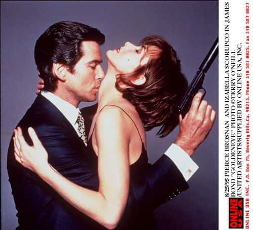 8/25/95 IZABELLA SCORUPCO AND PIERCE BROSNAN IN GOLDENEYE