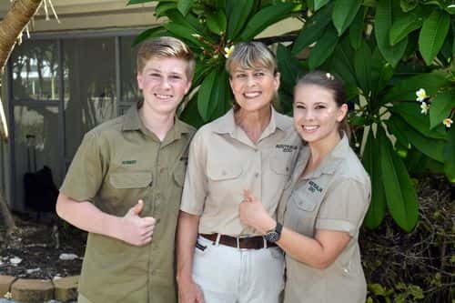 (L-R) Bob Irwin, Terri Irwin and Bindi Irwin pose for a photo before a roundtable meeting, discussing coral resilience on Lady Elliot Island on April 6, 2018 in Queensland, Australia. The Prince of Wales and Duchess of Cornwall are on a seven-day tour of Australia, visiting Queensland and the Northern Territory.